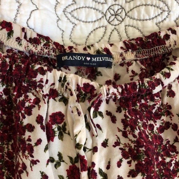 Brandy Melville red floral shorts - Picture 2 of 2